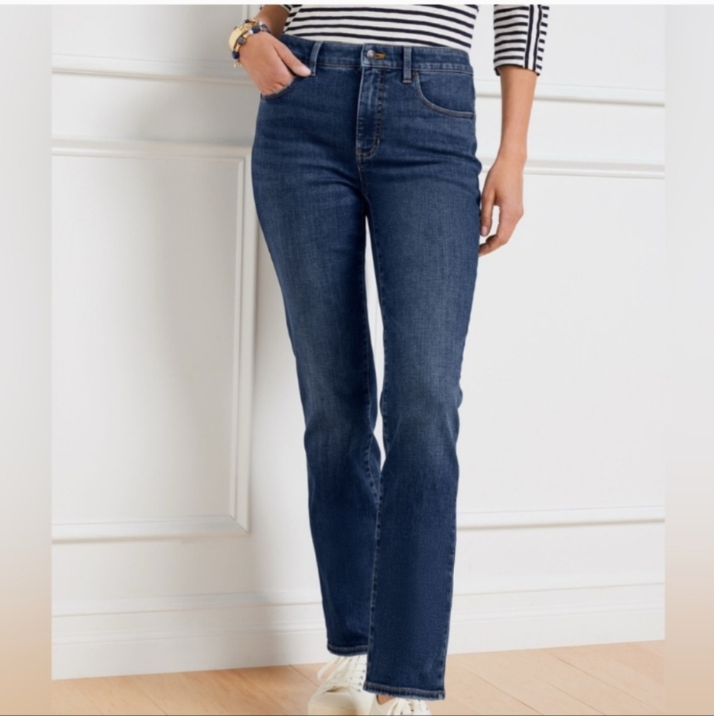 Talbots Signature Fit Straight Leg Jeans Size 14 NWT